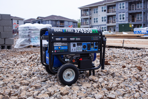 Image of DuroMax XP4850HX 4,850-Watt 210cc Dual Fuel Gas Propane Portable Generator with CO Alert