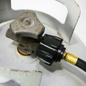 DuroMax XP15000EH 15000-Watt V-Twin Electric Start Dual Fuel Hybrid Portable Generator