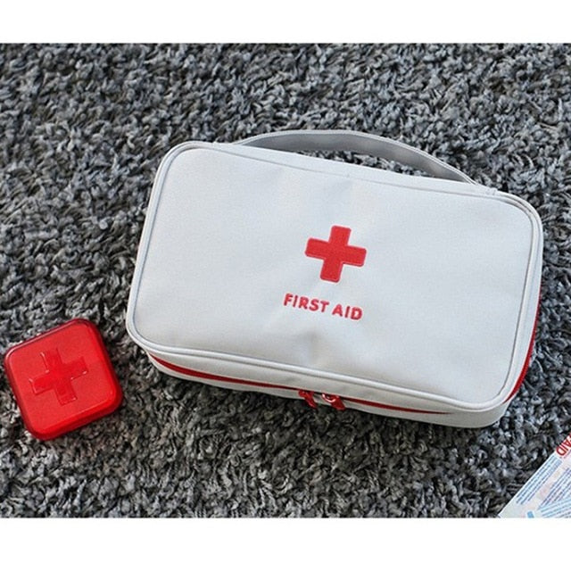 NEW First Aid Kit Emergency Medical First aid kit bag Waterproof Car kits bag Outdoor Travel Survival kit Empty bag